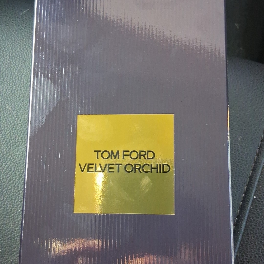 Tom Ford Velvet Orchid Perfume - Purple and Gold
